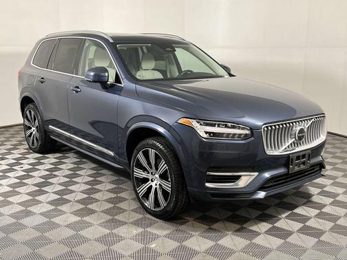 2023 Volvo XC90 Recharge Plug-In Hybrid T8 Plus Bright Theme 7-Seater