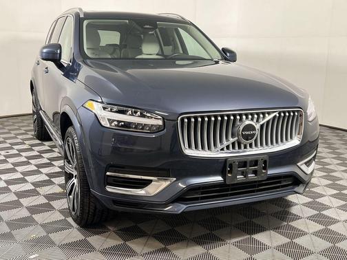 2023 Volvo XC90 Recharge Plug-In Hybrid T8 Plus Bright Theme 7-Seater