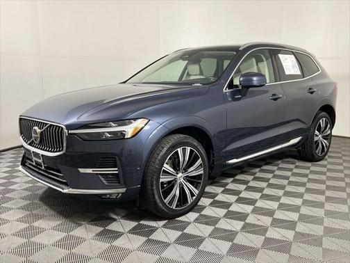 2022 Volvo XC60 B5 Inscription