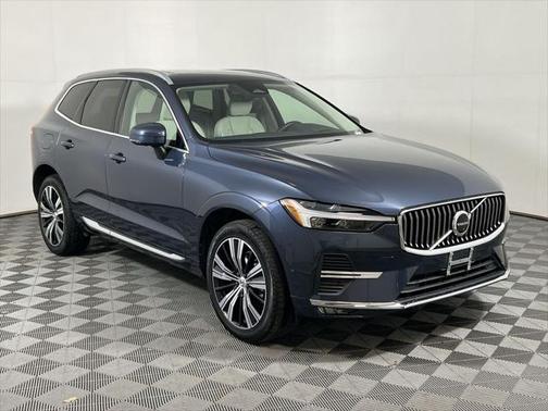 2022 Volvo XC60 B5 Inscription