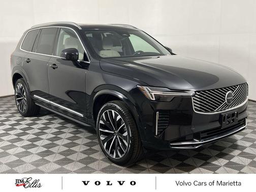 2025 Volvo XC90 B6 Plus 7-Seater