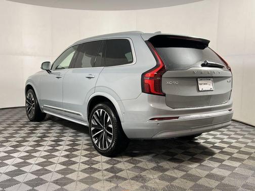2026 Volvo XC90 B6 Plus 7-Seater