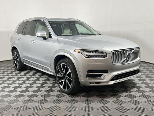 2024 Volvo XC90 B6 Plus Bright Theme 7-Seater