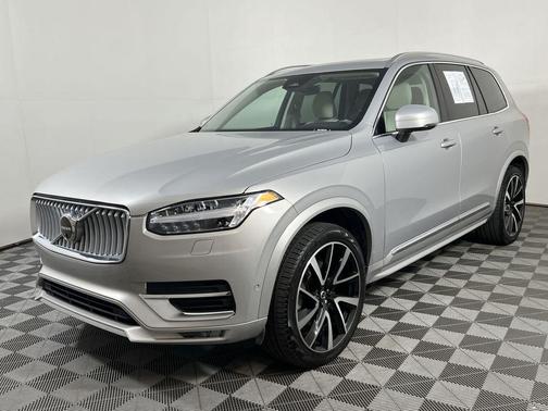2024 Volvo XC90 B6 Plus Bright Theme 7-Seater