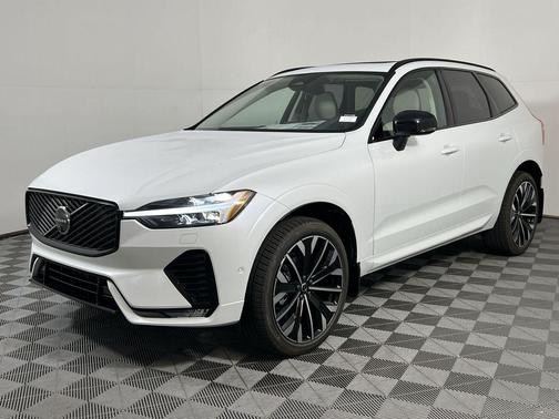 2026 Volvo XC60 B5 Ultra