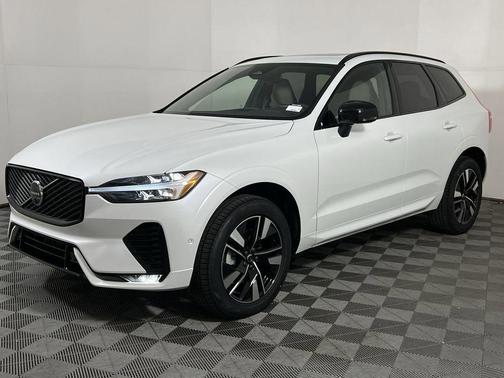 2026 Volvo XC60 B5 Plus