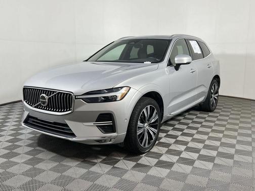 2023 Volvo XC60 B5 Plus Bright Theme