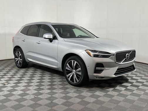 2023 Volvo XC60 B5 Plus Bright Theme
