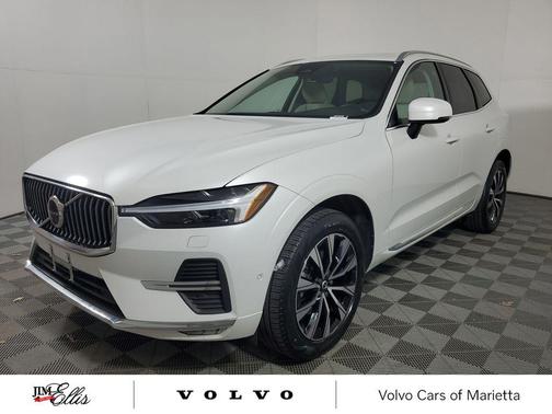 2023 Volvo XC60 B5 Plus Bright Theme
