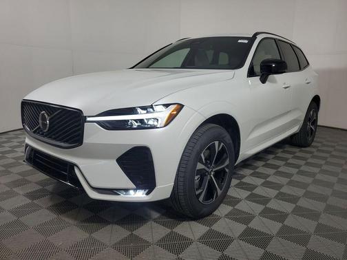 2026 Volvo XC60 B5 Core