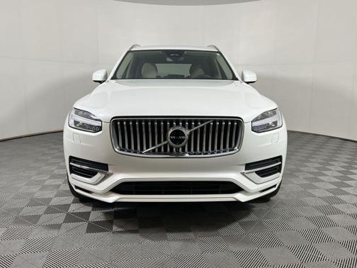 2024 Volvo XC90 Recharge Plug-In Hybrid T8 Ultimate Bright Theme 7-Seater