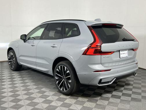 2026 Volvo XC60 Plug-In Hybrid T8 Ultra
