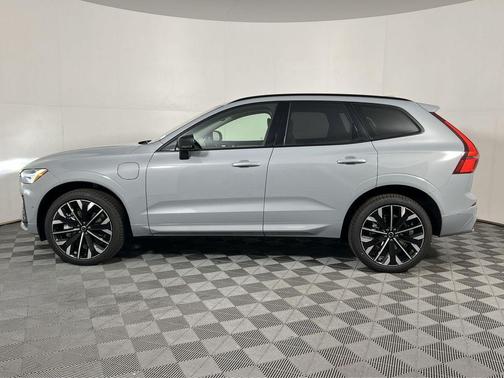2026 Volvo XC60 Plug-In Hybrid T8 Ultra