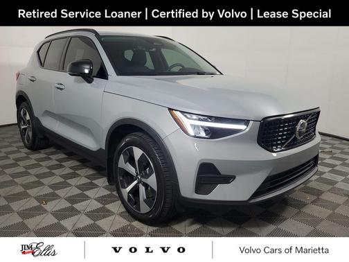 2026 Volvo XC40 Core, B5 AWD Gas (mild hybrid), Dark