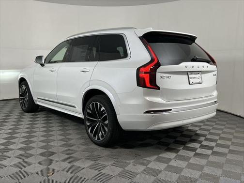 2026 Volvo XC90 B6 Plus 7-Seater