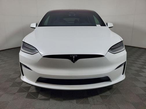 Pearl White Multi-Coat 2023 Tesla Model X Standard Range