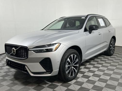2025 Volvo XC60 Plus