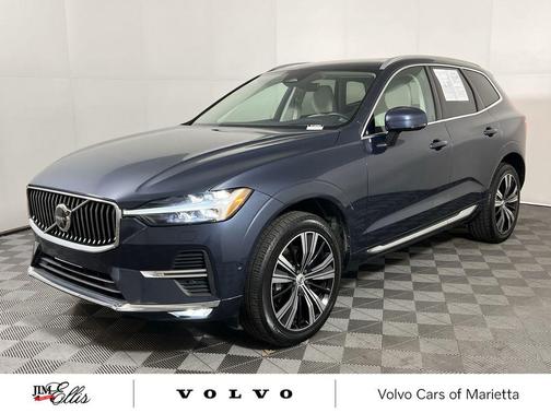 2022 Volvo XC60 B5 Inscription