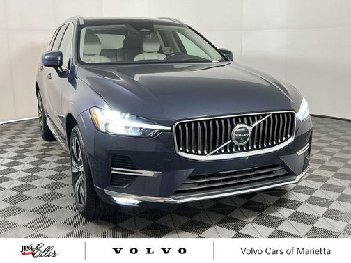 2022 Volvo XC60 B5 Inscription