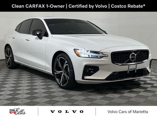 2024 Volvo S60 B5 Ultimate Dark Theme