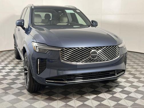 2026 Volvo XC90 B6 Plus 7-Seater