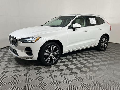 2022 Volvo XC60 B5 Inscription