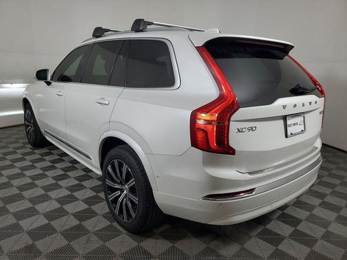 2024 Volvo XC90 B5 Plus Bright Theme