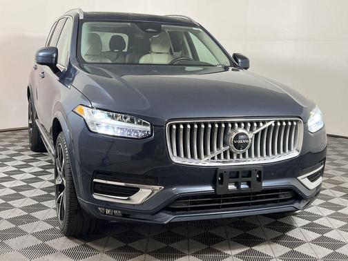 2024 Volvo XC90 B6 Plus Bright Theme 7-Seater