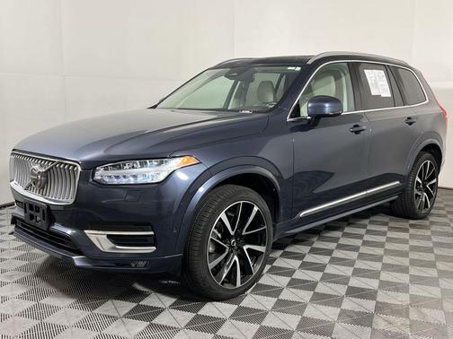 2024 Volvo XC90 B6 Plus Bright Theme 7-Seater