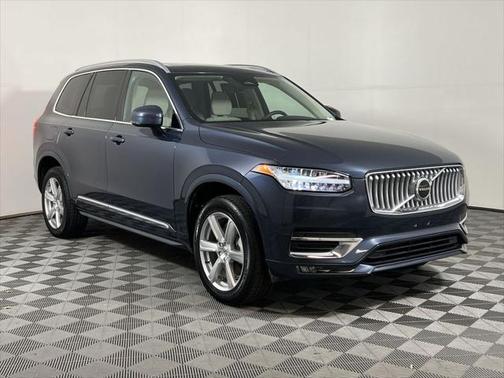 2024 Volvo XC90 B5 Core Bright Theme