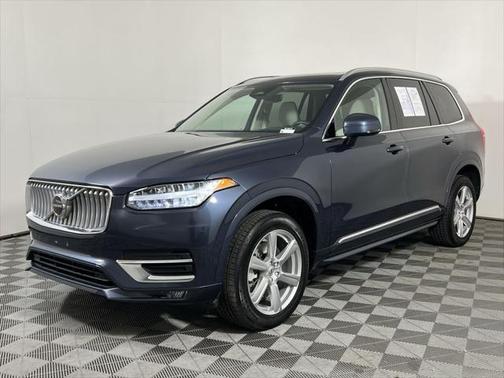 2024 Volvo XC90 B5 Core Bright Theme