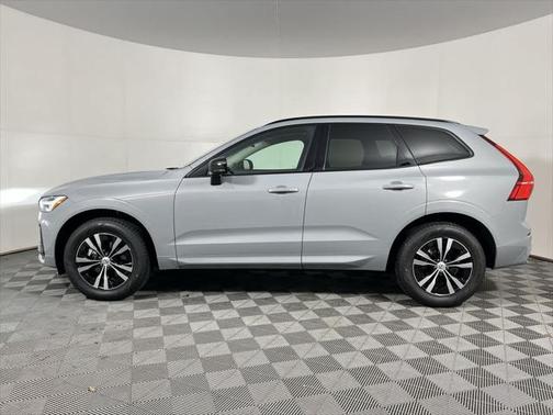 2025 Volvo XC60 B5 Core