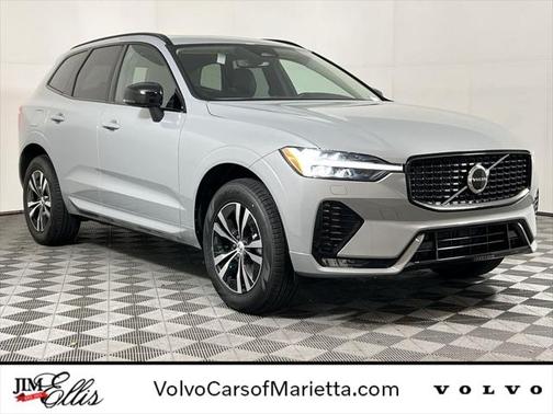 2025 Volvo XC60 B5 Core