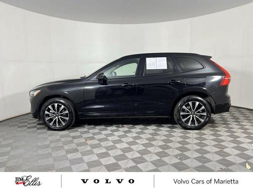 2025 Volvo XC60 B5 Plus