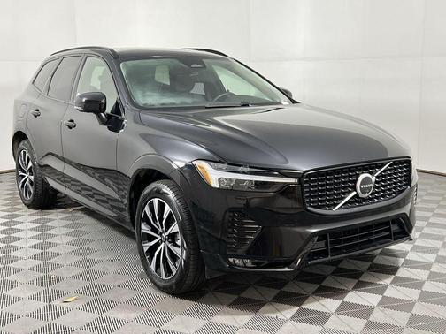 2025 Volvo XC60 B5 Plus