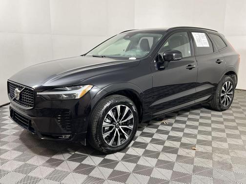 2025 Volvo XC60 B5 Plus