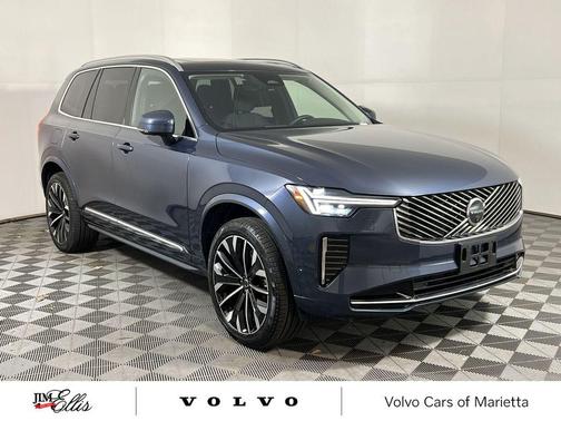 2025 Volvo XC90 B5 Plus 7-Seater