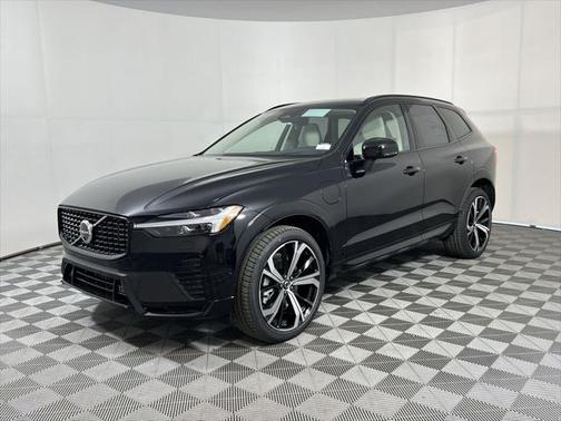 2025 Volvo XC60 Plug-In Hybrid T8 Ultra
