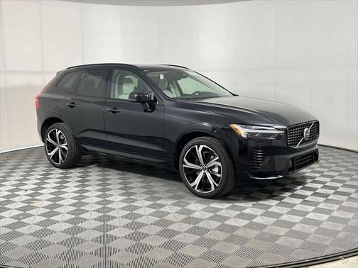 2025 Volvo XC60 Plug-In Hybrid T8 Ultra