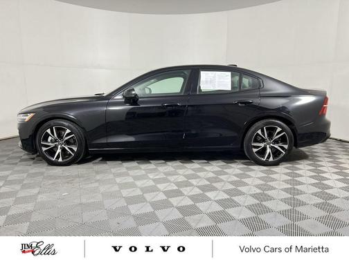 2025 Volvo S60 B5 Plus