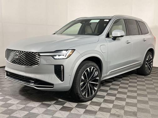 2026 Volvo XC90 Plug-In Hybrid T8 Plus 7-Seater