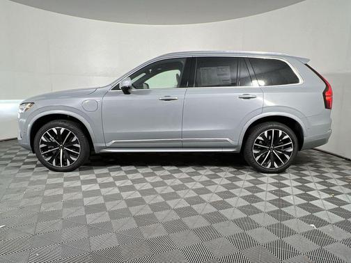 2026 Volvo XC90 Plug-In Hybrid T8 Plus 7-Seater
