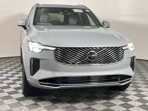 2026 Volvo XC90 Plug-In Hybrid T8 Plus 7-Seater