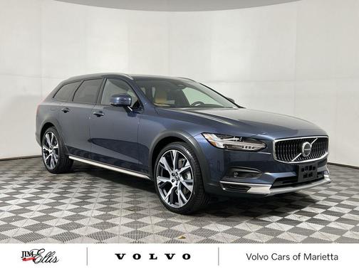 2024 Volvo V90 Cross Country B6 Ultimate