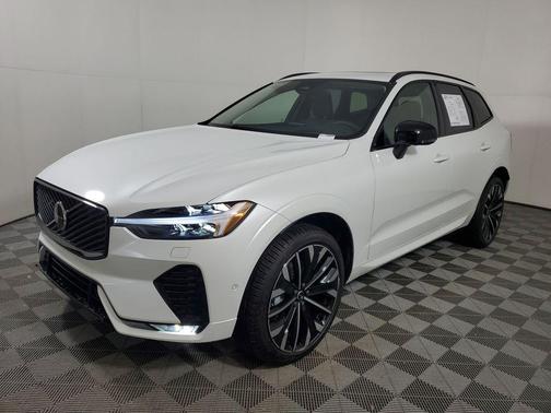 2026 Volvo XC60 B5 Ultra