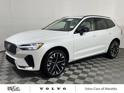 2026 Volvo XC60 B5 Ultra