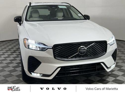 2026 Volvo XC60 B5 Ultra