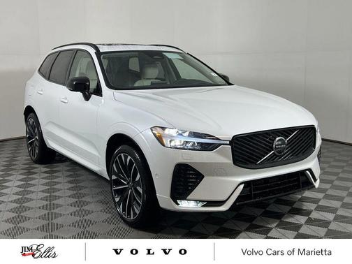 2026 Volvo XC60 B5 Ultra
