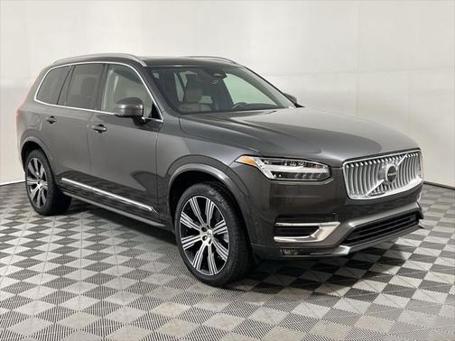 2024 Volvo XC90 B6 Plus Bright Theme 7-Seater