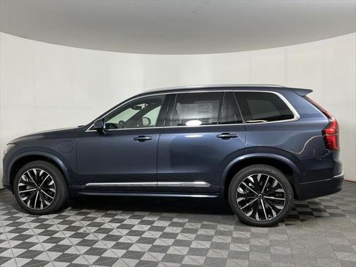 2025 Volvo XC90 Plug-In Hybrid T8 Plus 7-Seater